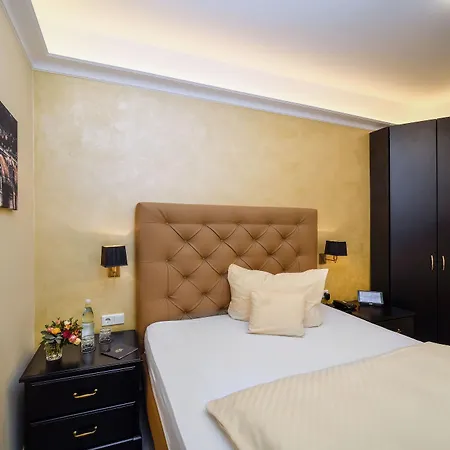 Heidelberger Hof Hotel 4*