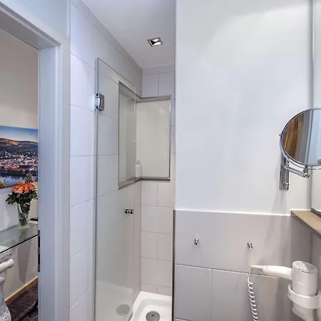 Heidelberger Hof Hotel 4*