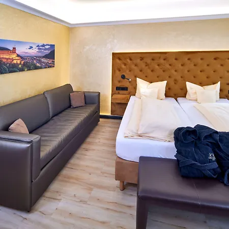 Heidelberger Hof Hotel 4*