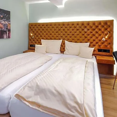 فندق Heidelberger Hof 4*